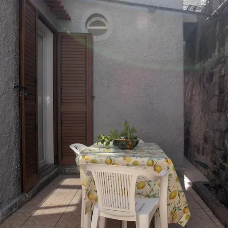 Casa Monika ラッコ・アメーノ